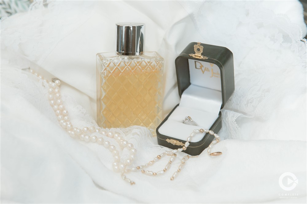2024 Gift Ideas for Your Fiancé or Spouse