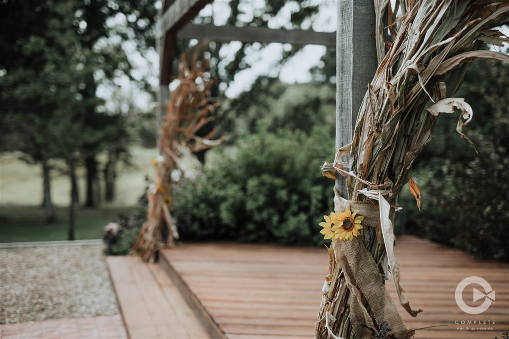 macro altar decor