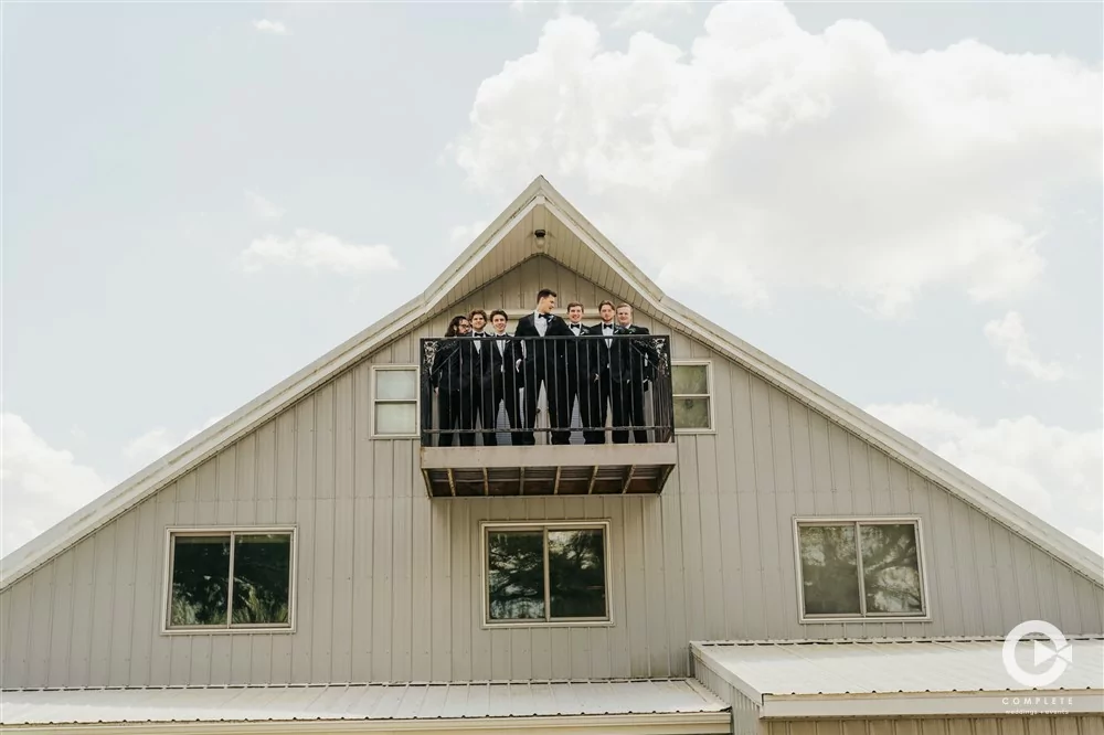 How to Plan an Unforgettable Southwest Missouri Airbnb Wedding