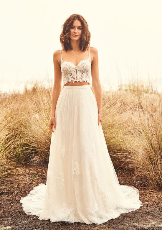 Fall 2020 Wedding Dress Trends in Springfield, MO | Complete Weddings Fall 2020 Wedding Dress Trends in Springfield, MO | Complete Weddings