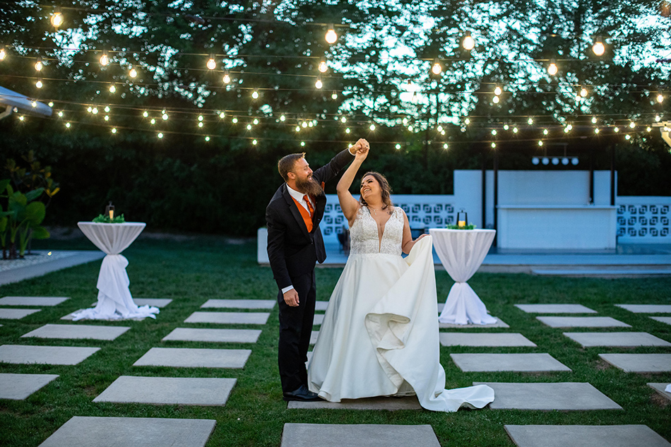 Popular Wedding Trends Brides Are Saying Goodbye to in 2023