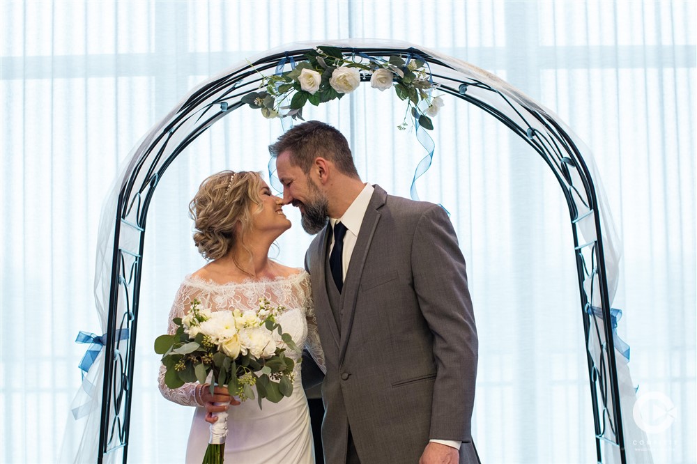 Vow Writing Tips from Wedding Experts