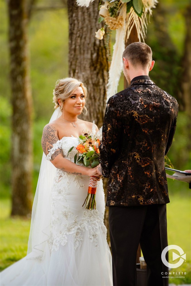 bride, groom, St. Louis wedding, Missouri wedding, Complete Weddings + Events Photography, Lost Hill Lake Weddings + Events, wedding ceremony