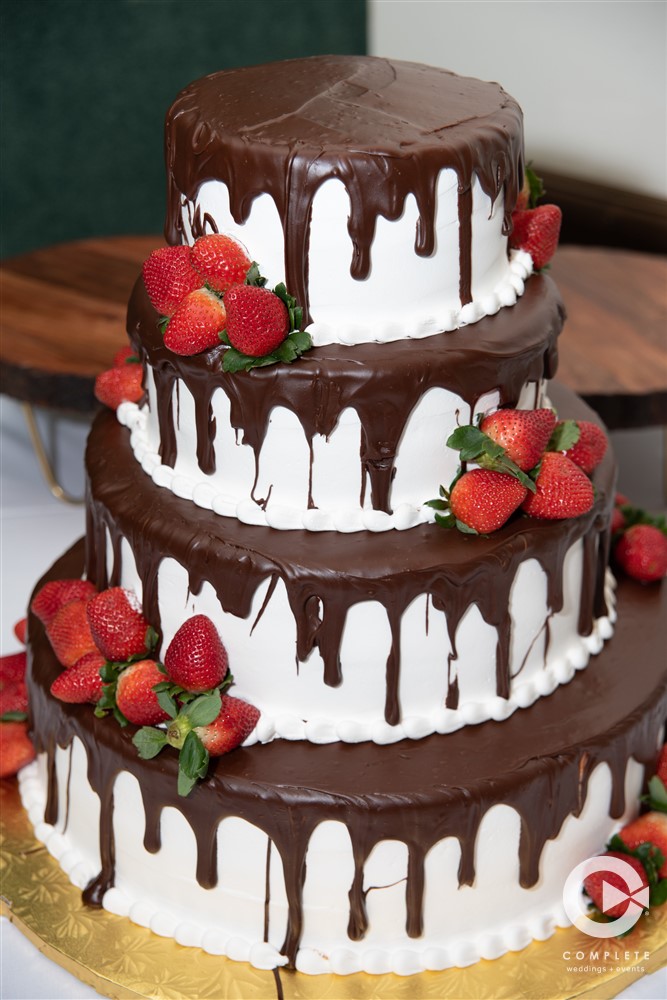 chocolate and strawberries wedding cake