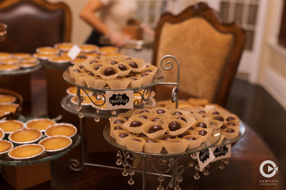 unique wedding desserts truffles