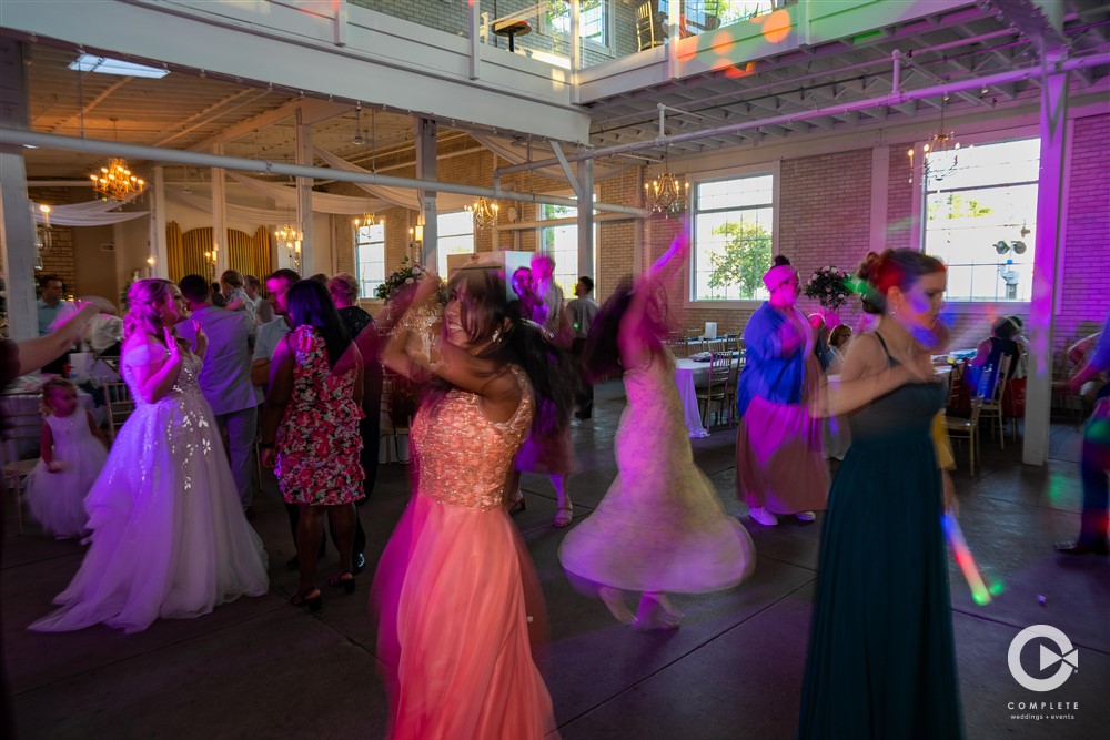 reception dancing