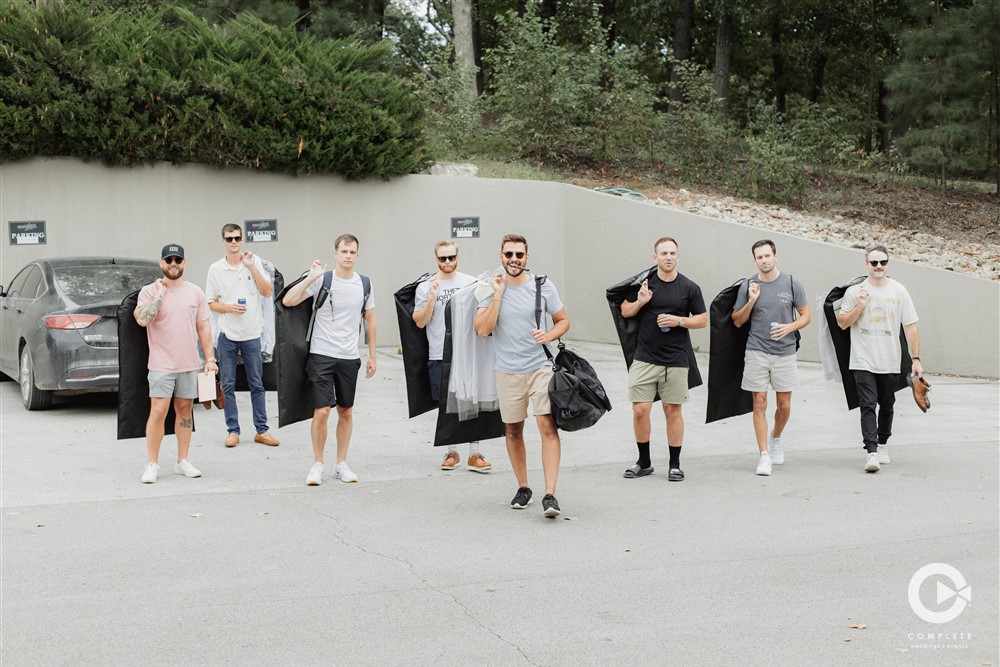 groomsmen getting ready