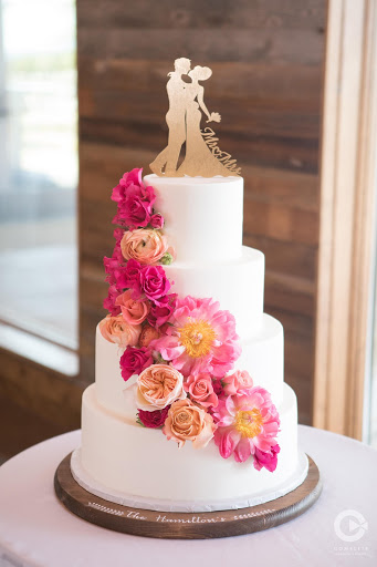 10 Best Wedding Cake Bakers in Tampa, FL
