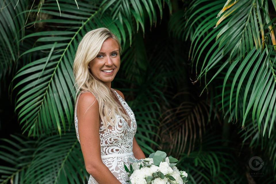 Tampa Wedding Photographer | Complete Weddings + Events