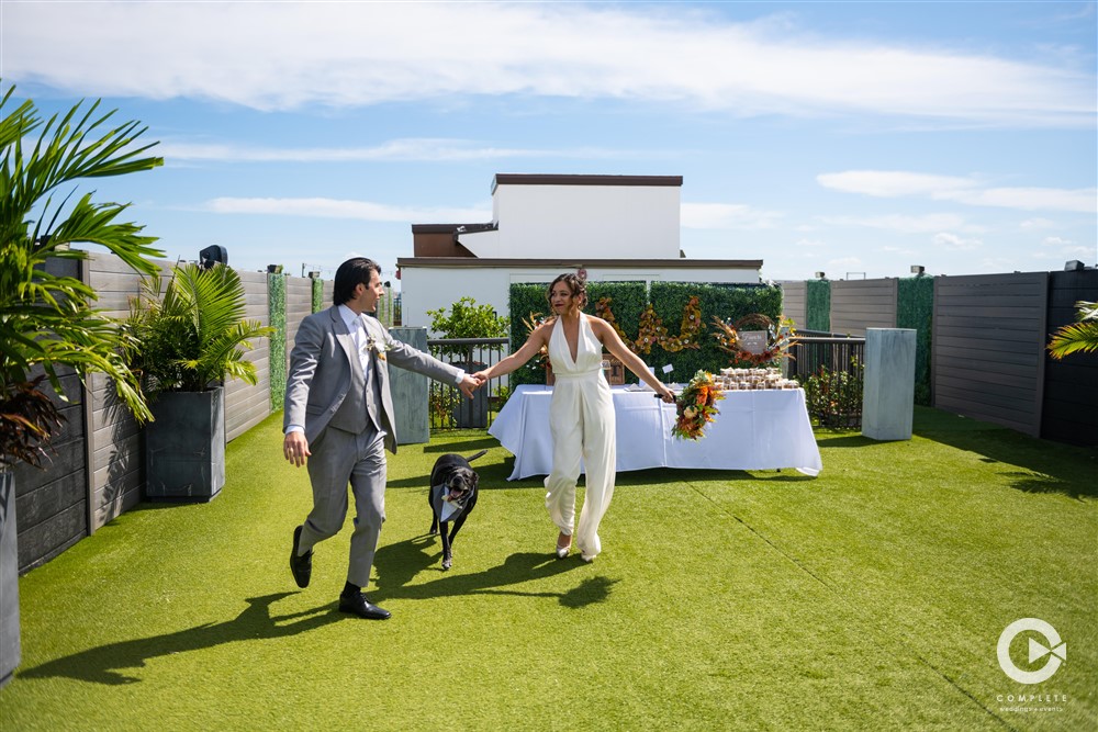 Hotel Zamora rooftop wedding reception.