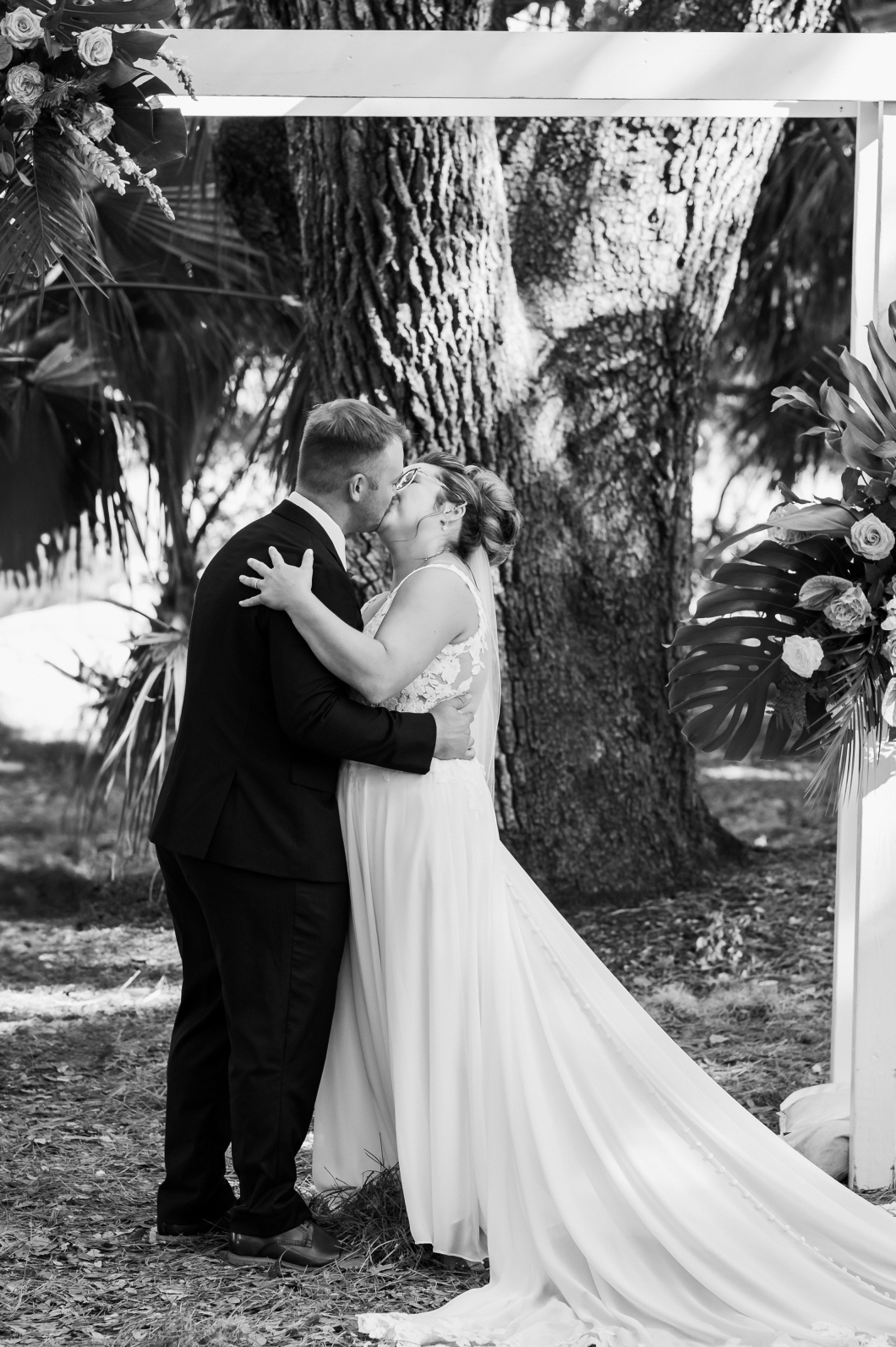 Black and White Wedding Photography in Tampa