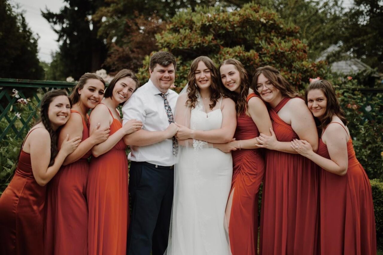 Wedding party with couple Avery Scott
