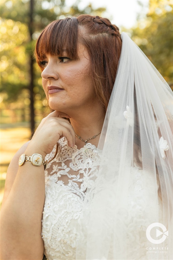 Bridal portrait in Oklahoma wedding venue