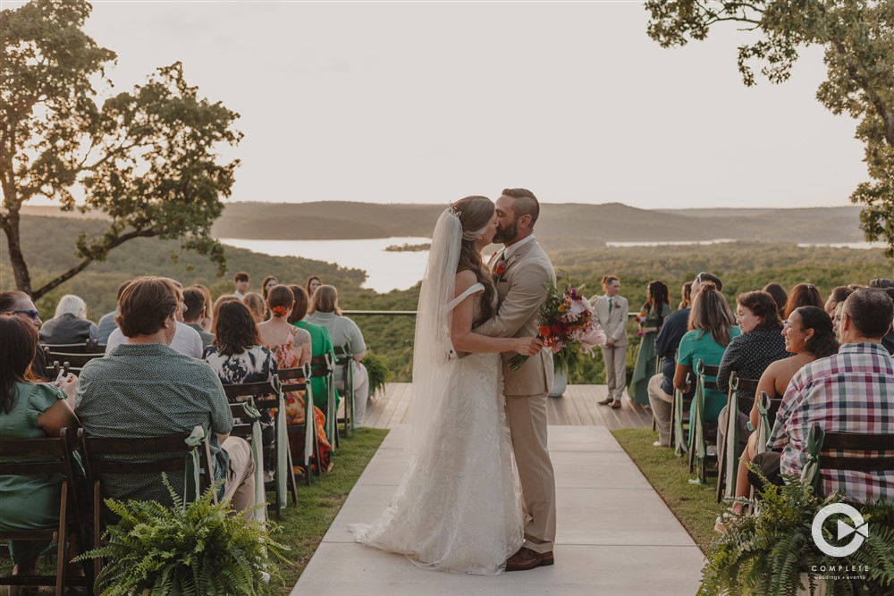 Lake wedding in Oklahoma