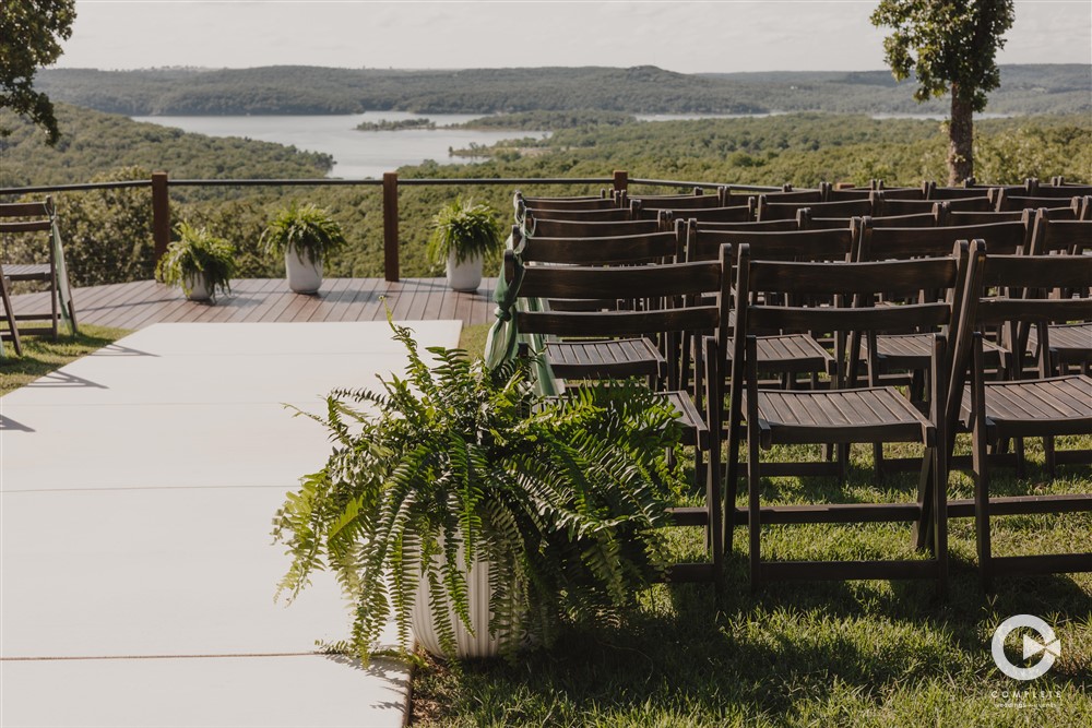 Tulsa Wedding Venues with Outdoor Ceremony Space