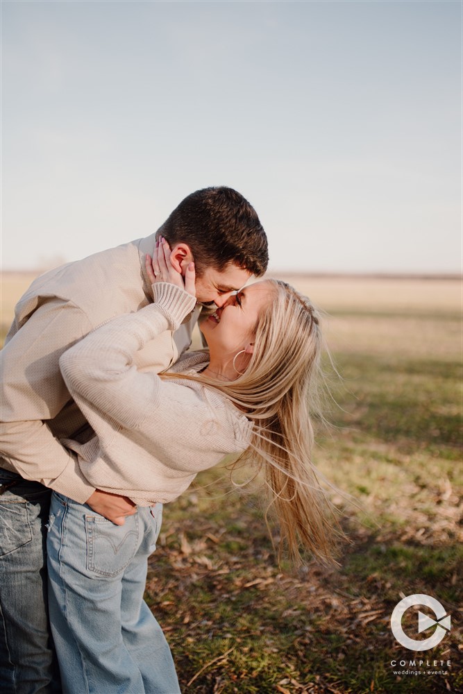 Best Places for Your Winter Engagement Shoot in Tulsa Oklahoma