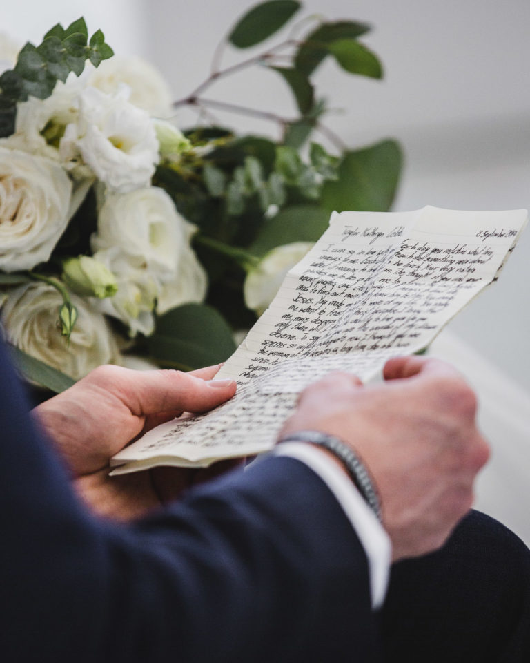 Vow Writing Tips from Wedding Experts