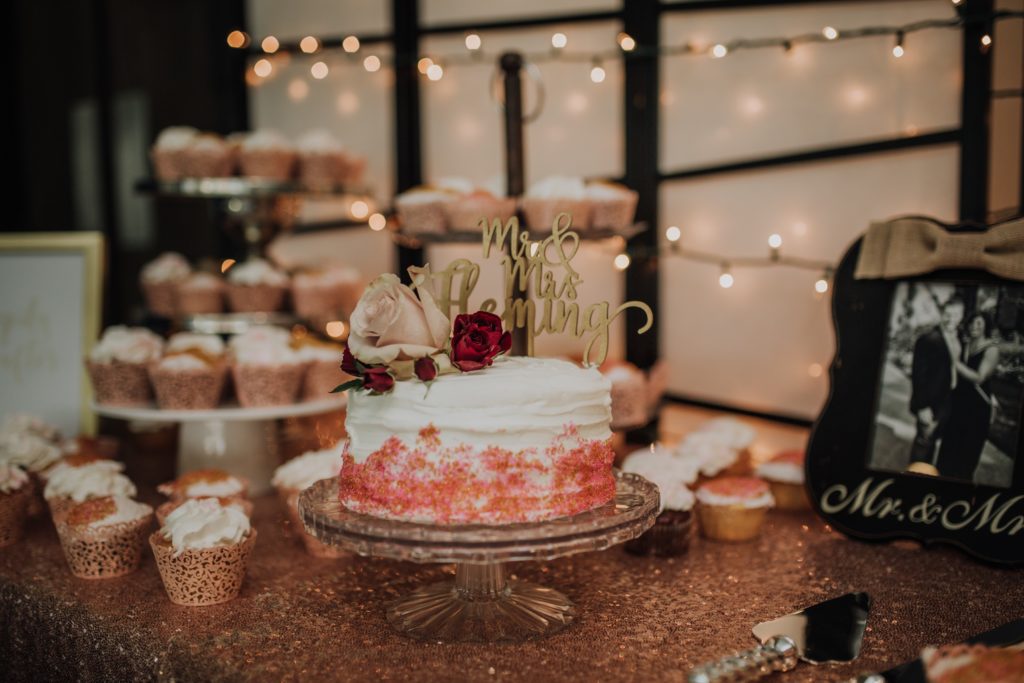 Event Photography Simple Wedding Cake