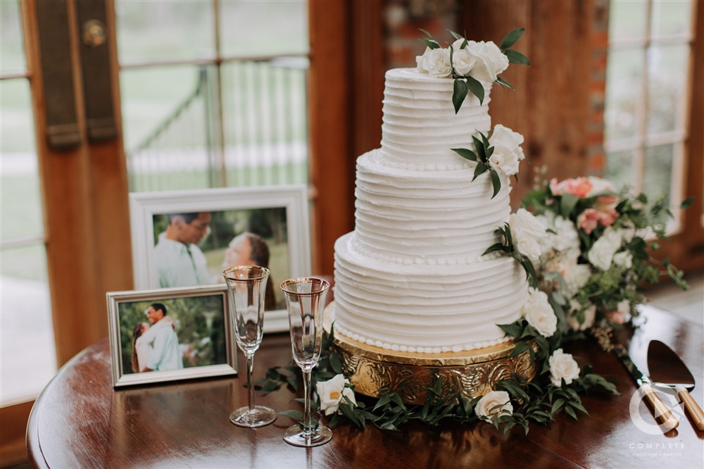 White Wedding Cake Simple