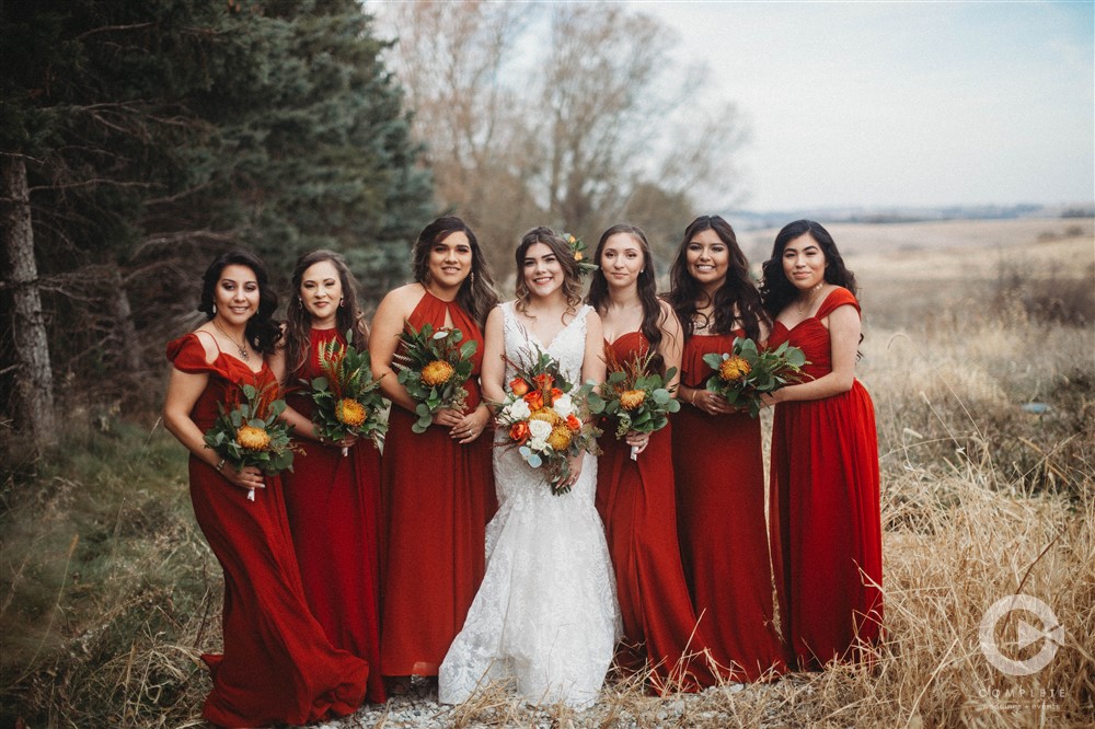 10 Bridal Party Poses  12 Days of Christmas: Wedding Photography Edition 