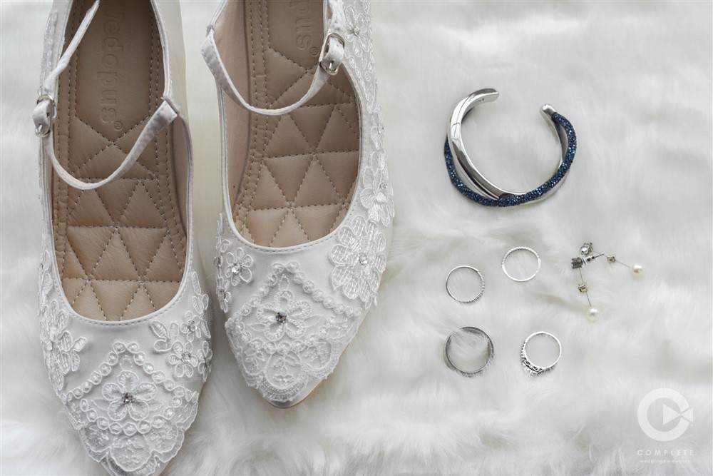 Bridal shows and accessories with navy