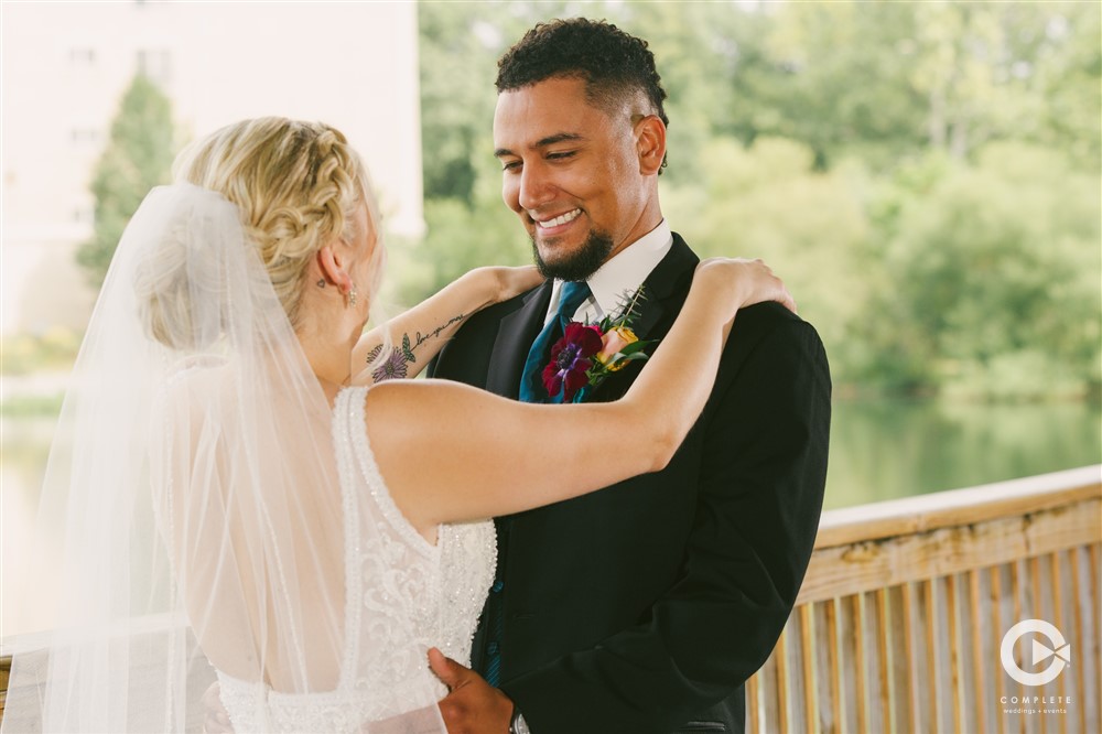 Groom first look at bride | wedding video reviews