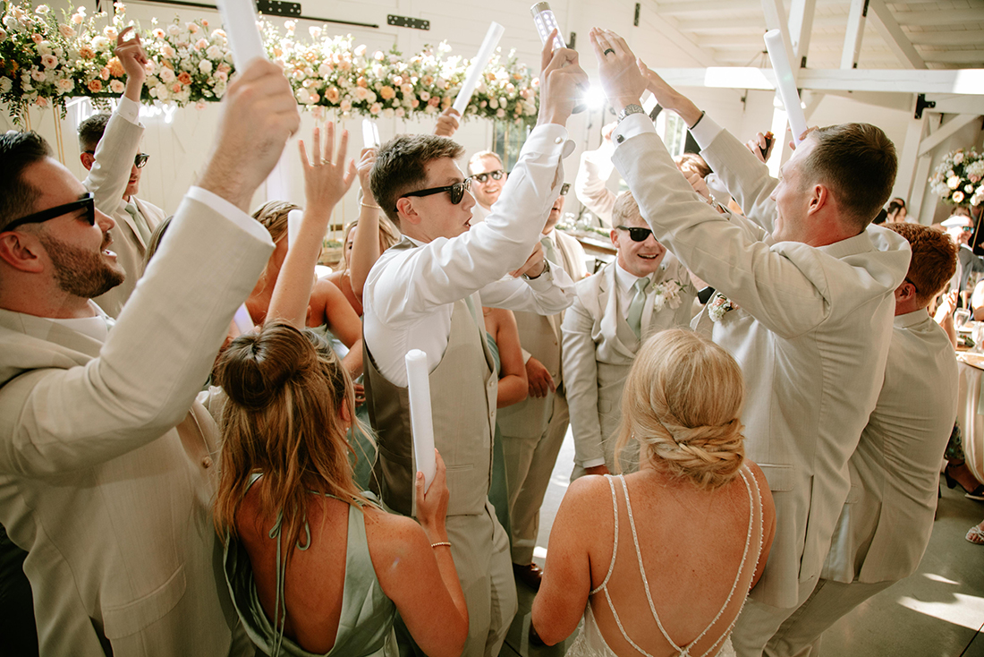 How to Pick a DJ for a Wedding