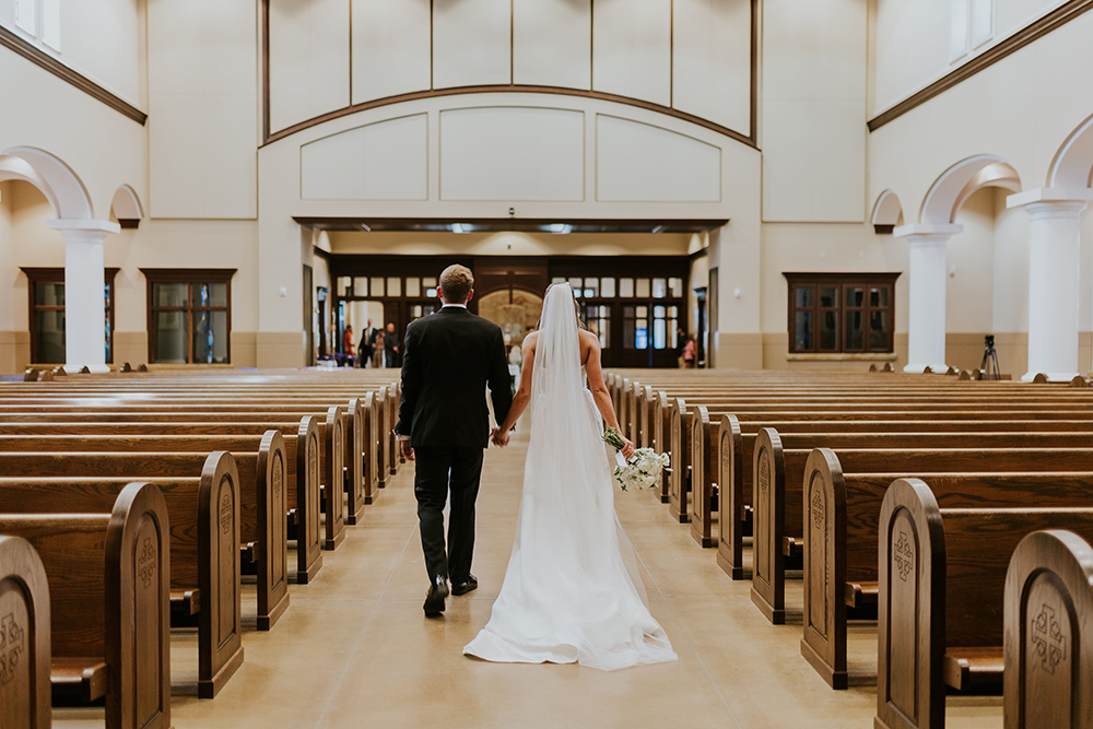 Choosing Between a Church or Civil Wedding Ceremony